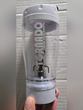 TORNADO Shaker Cup, Revolutionary Vortex Mixer 16 Oz
